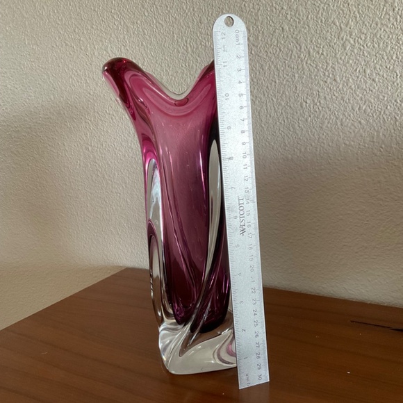 Chribska Bohemian Czech Republic Ruby Vase - Picture 7 of 8